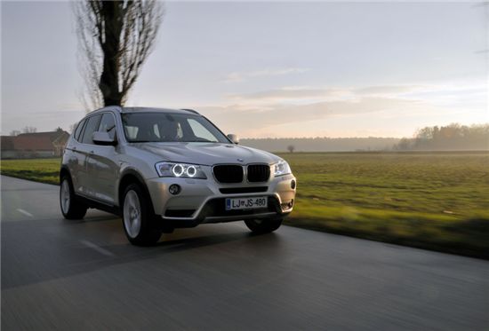 BMW 뉴 X3 올해의 사륜구동차 선정