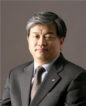 김택권 한국모터사이클산업협회(KoMIA) 회장(S&T모터스 대표이사 사장)
