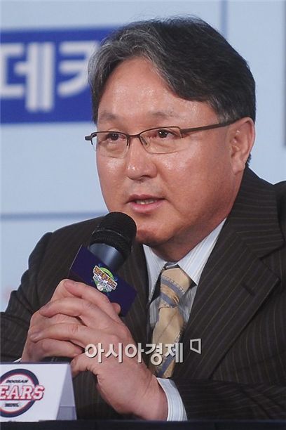 김경문 감독, 성적 부진 이유로 자진 사퇴