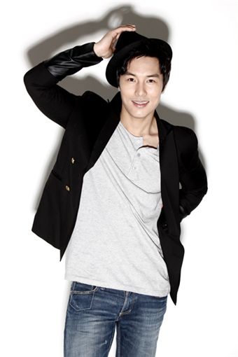 Singer Kim Dong-wan [Live Works Company] 