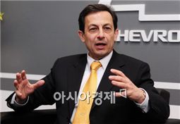 [아시아초대석]아카몬 사장, 그는 누구인가