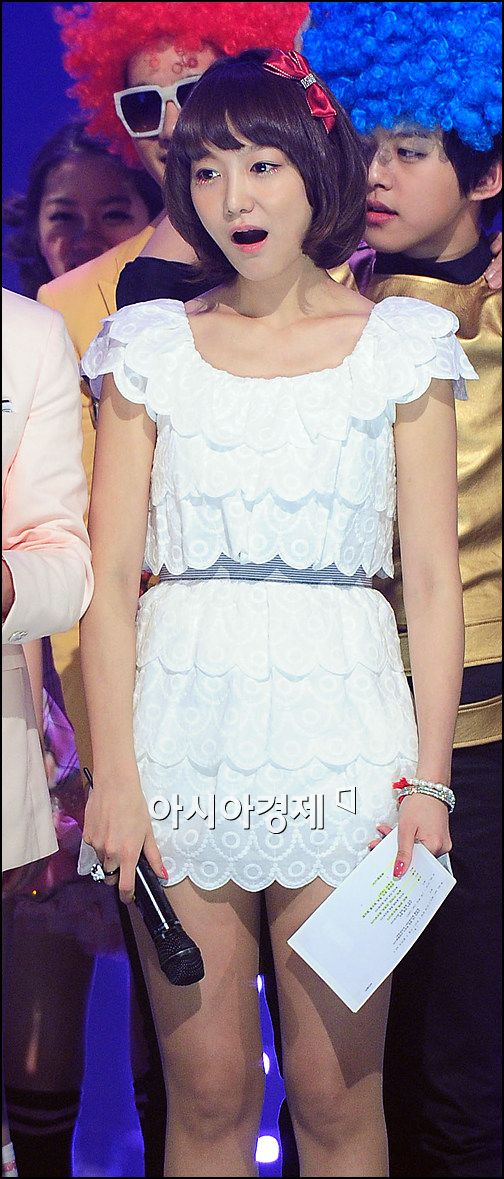 [포토]'신소율씨, 입에 파리 들어가겠어요'