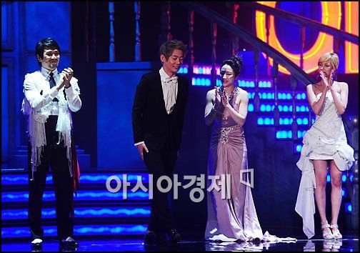 [포토]테이 '오페라스타, 제일 먼저 통과!'