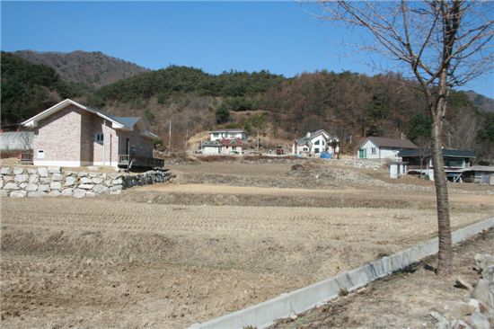 [김경래의 우리 땅 살만한 마을] 국립공원마을 '성황림마을'