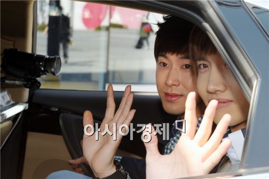 [PHOTO] TVXQ attends "TAXI" press conference