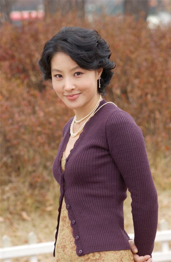 '로맨스 타운' 박지영, 농염 식모로 '합류'