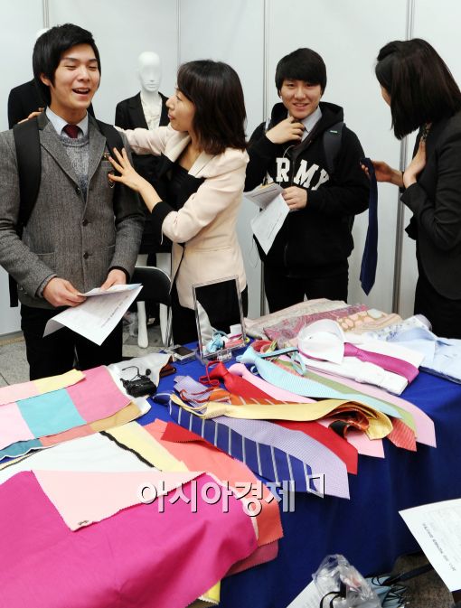 [포토]어떤 색이 어울릴까?