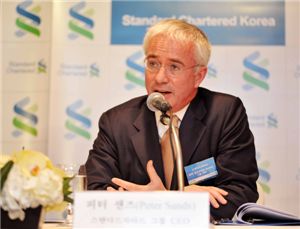 피터 샌즈 SC그룹 회장 "한국 시장 비중 늘릴 것"