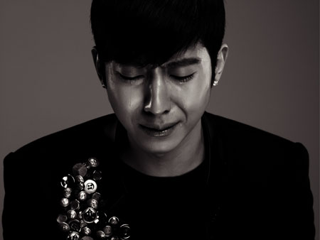 브라이언 "가면 속에 숨겨진 진짜 저를 보여드려야죠"(인터뷰)