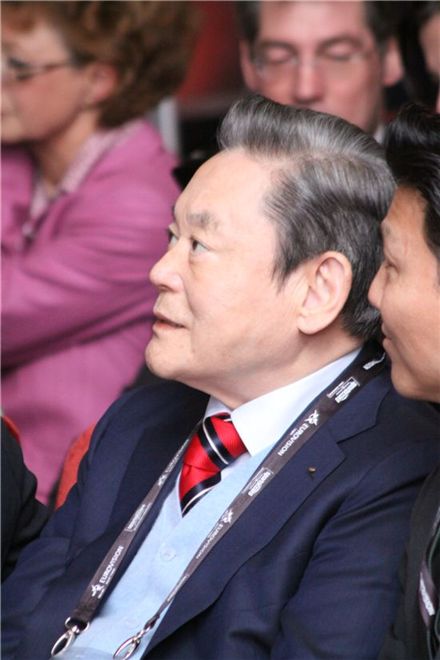 [포토]이건희 회장 "평창 유치 가능성이 보이네요"