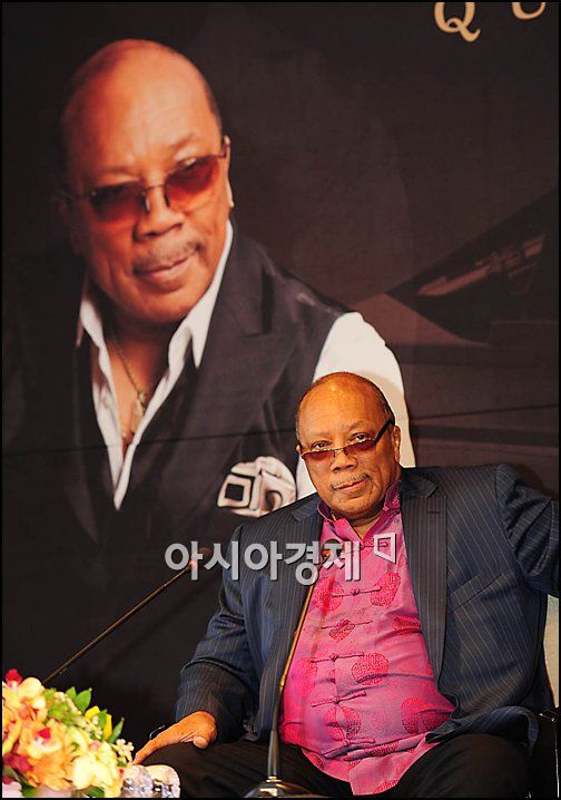 [포토]퀸시 존스 '사진보다 실물보니 좋죠?'