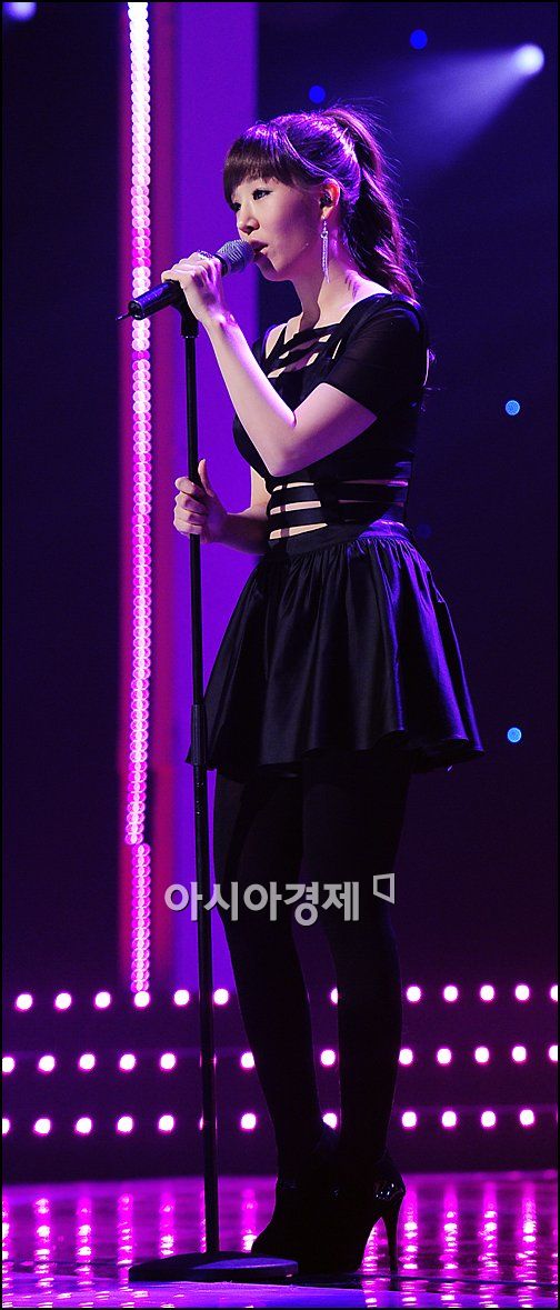 [포토]예아라, 살짝살짝 비치는 속살