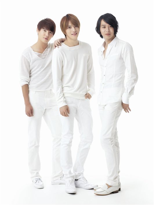 JYJ to hold charity concert in Japan 