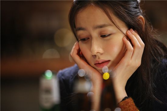 Korean actress Son Ye-jin on the set of "Eerie Romance" [CJ Entertainment]