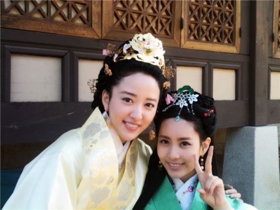 이세은-큐리, 모녀인증샷··"누가 딸이고 누가 엄마야?"