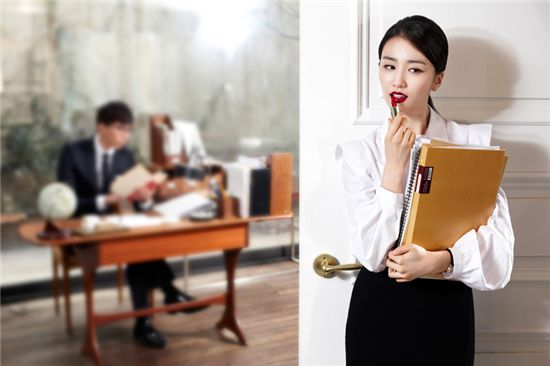 '단아인현' 박하선 새빨란 립스틱, '단아' 벗고 '매혹' 입었다?