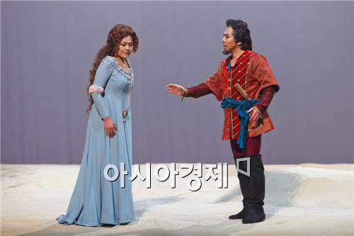 '시몬 보카네그라'는 누구?