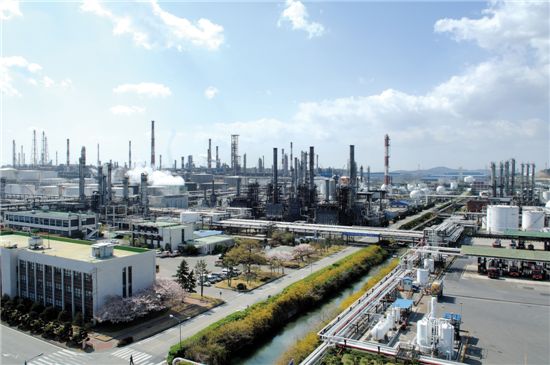 몸에 밴 불확실성 대비 습관 20년 수출효자 산업 일궜다