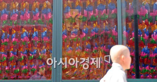 [포토]창문에도 연등이 한가득