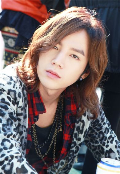 Jang Keun-suk [Tree J. Company]