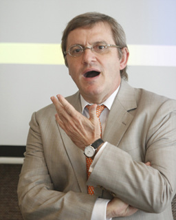 크리스토프 쿠처(Christof Kutscher) UBS글로벌자산운용 APAC 대표