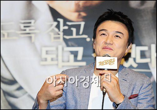 [포토]박중훈 '체포왕으로 돌아왔습니다'