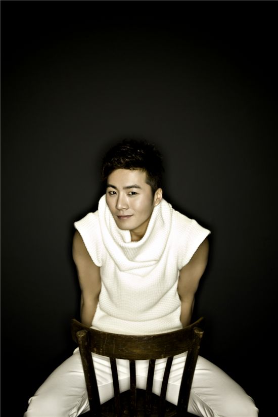 [포토]이루, 8개월 만에 전격 컴백··한 단계 업그레이드