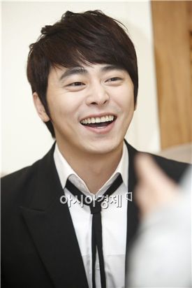 뮤지컬 '헤드윅'으로 돌아오는 '아이돌' 조정석, A to Z 인터뷰