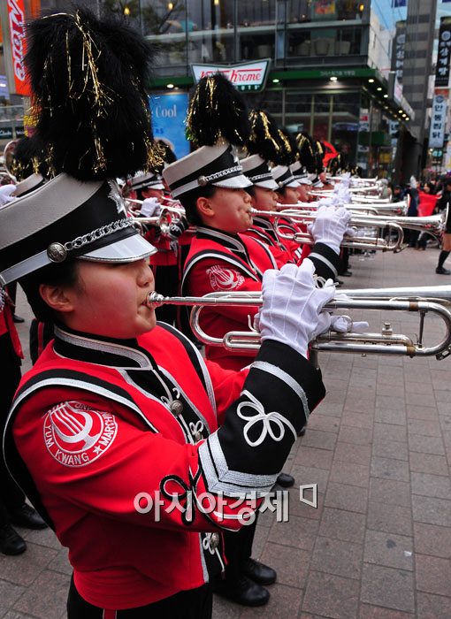 [포토] 명동축제 즐기려 오세요~