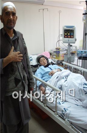 바그람기지내에 있는 1차 병원에서는 바그람인근지역 주민들에게 의료서비스를 제공한다.