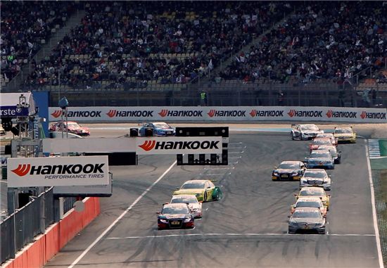 한국타이어, 2011 DTM 개막전 성공적 데뷔