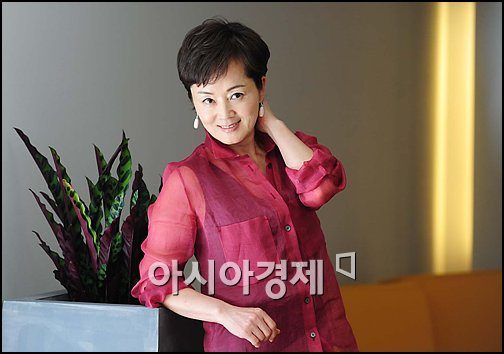 김영애 "완벽주의자? 실제로는 허점 투성이"(인터뷰)