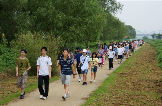 용산구, 구민 건강걷기대회 열어 