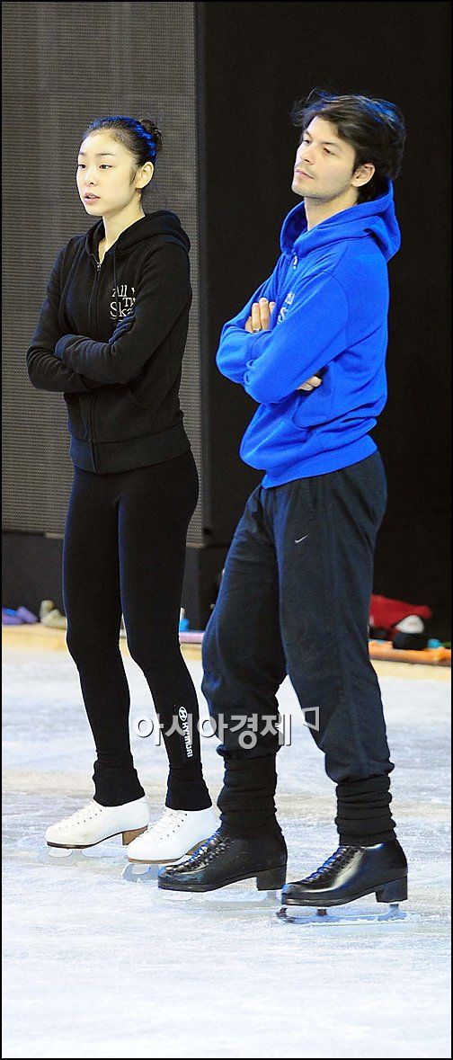 [포토]'김연아에게서 떨어져!'