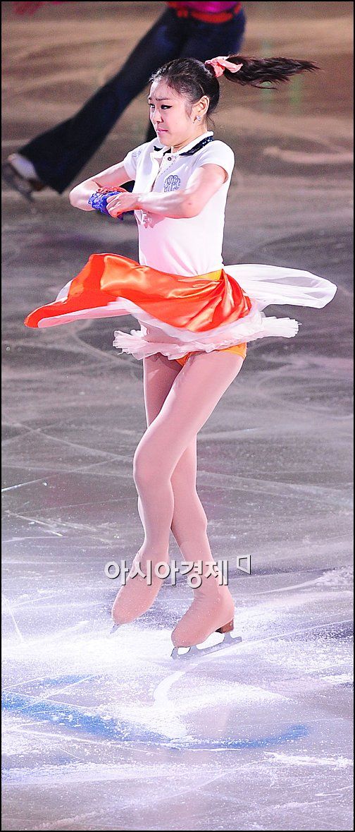 [포토]김연아 '힘차게 돌아라'