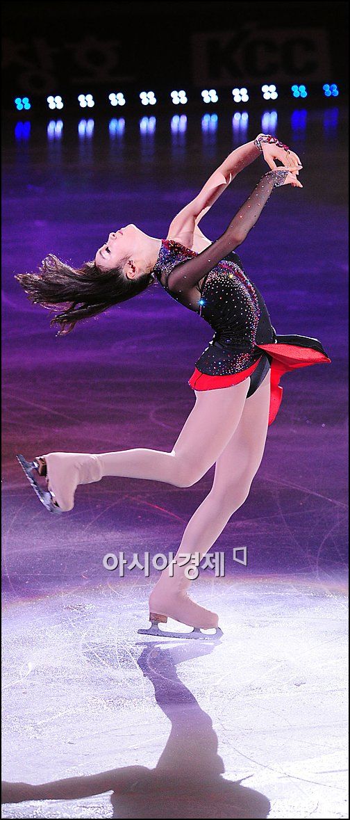 [포토]김연아 '한마리 흑조처럼'
