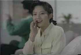 [아! 추억의 CF] ‘만인의 연인’ 최진실의 속삭임…사실은 성우?