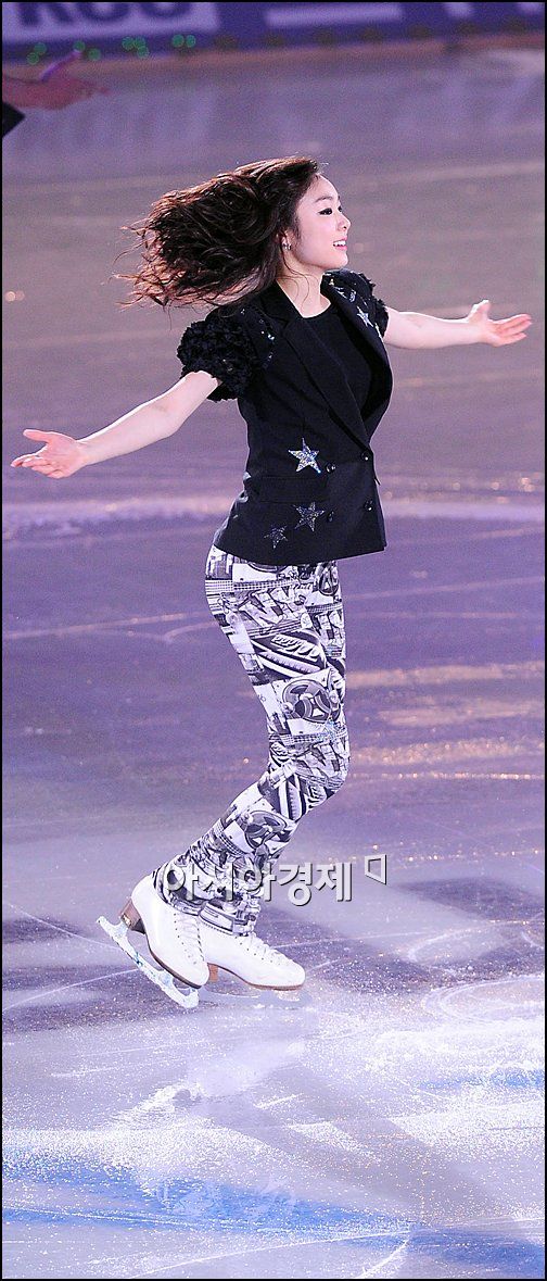 [포토]김연아 '머리카락 휘날리며'