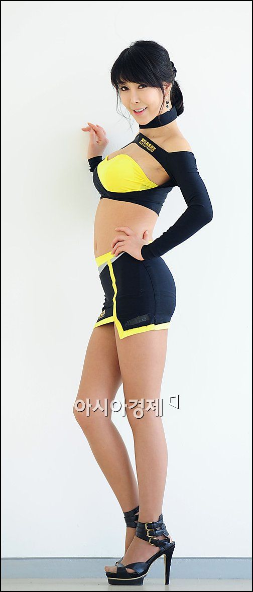 [포토]레이싱걸 홍하나, 이기적 각선미