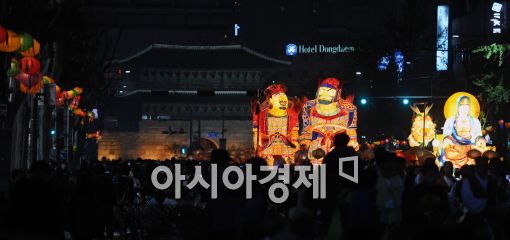 [포토]동대문을 뒤로하고...