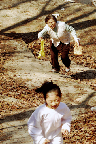 Still cut from Korean film "Teamwork" 