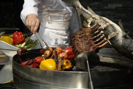 食客男女, 기름기 뺀 호텔로 간다