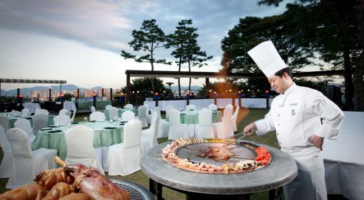 食客男女, 기름기 뺀 호텔로 간다