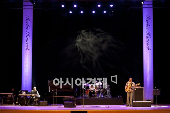 OH, JAZZ! - 재즈칼럼니스트 황덕호의 허비 행콕과 팻 메스니 내한공연 관람기