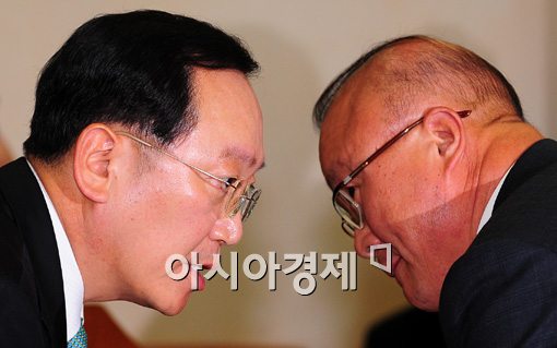 [포토] 정부와 한나라당의 밀담(?)