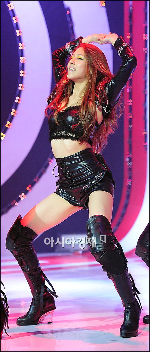 [포토]라니아 리코 '쩍벌춤을 허용하라!'