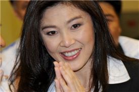 태국 첫 여성 총리, 잉락 친나왓은 누구?