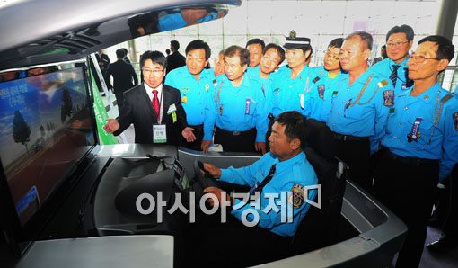 [포토] 안전운전 요령 배우는 택시운전자들