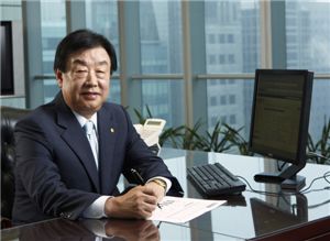 김정남 동부화재 사장 취임 1년만에 '성장'과 '수익' 두마리 토끼 잡아