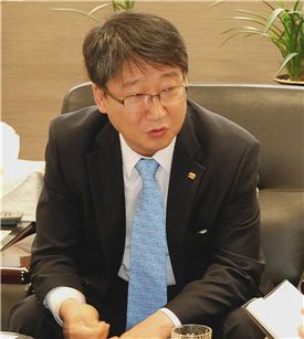 "철도역사의 진화, 태양광 발전으로 친환경시대 연다"